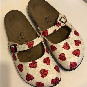Birkenstock Maria sz 41 US10 11 clogs hearts